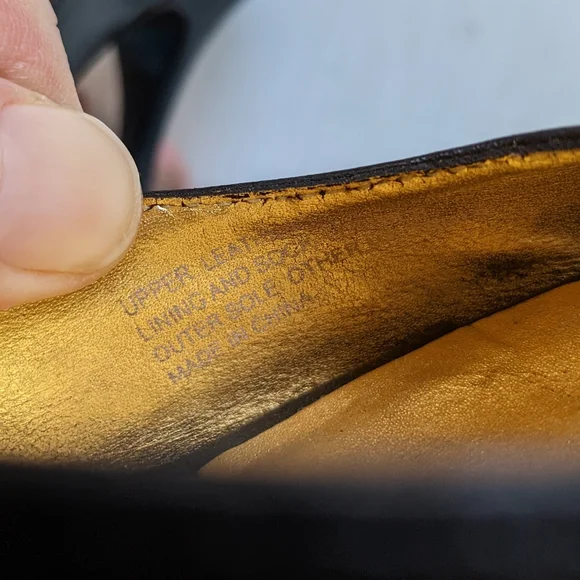 BANANA REPUBLIC women's black leather peep toe slingback heeled pumps - Picture 13 of 13